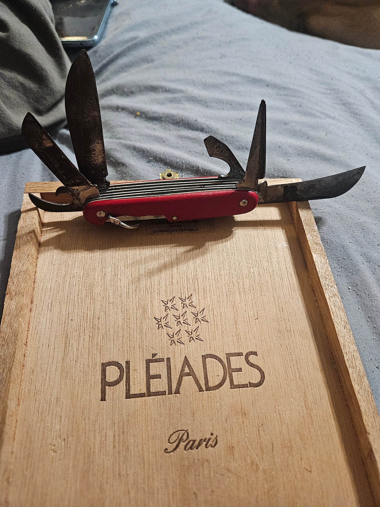 Vintage Swiss Army Multi-Tool Pocket Knife – Red Handle, Fair Condition