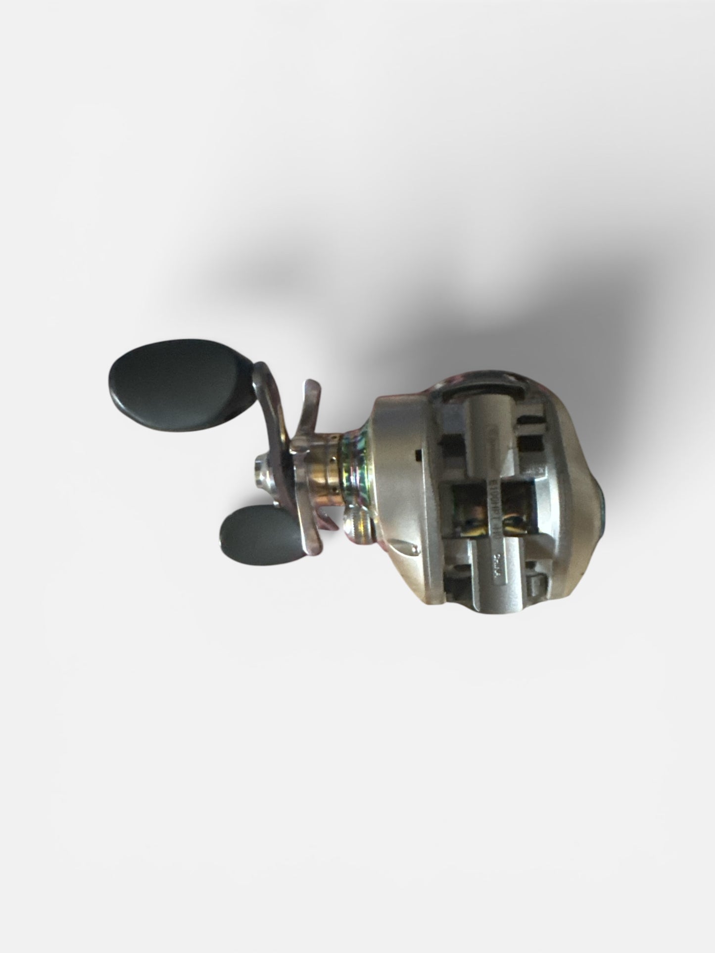 Quantum Energy PT Baitcasting Reel – Iridescent Accent – Used