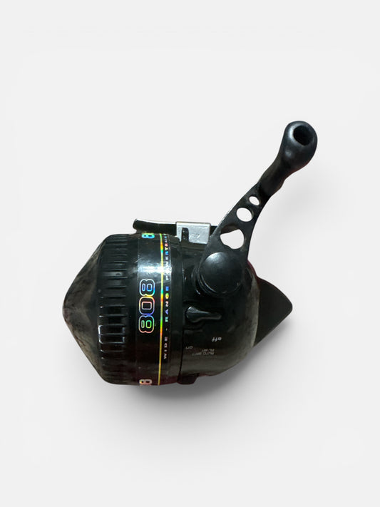 Zebco 808 Spincast Reel – Black/Yellow (Light Scratches)