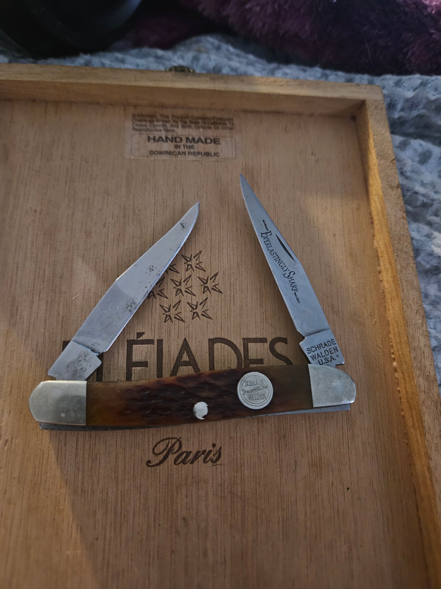 Schrade Walden USA – Everlastingly Sharp Collectors Edition 2-Blade Trapper Pocket Knife