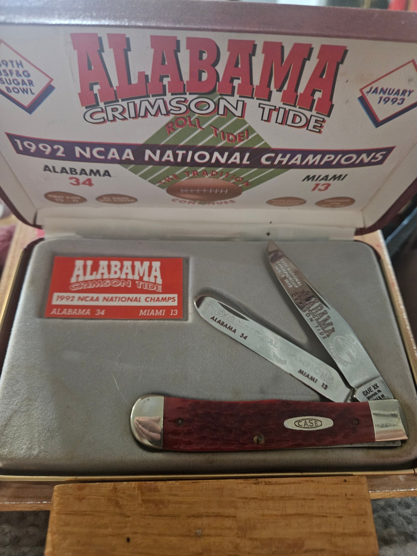 Alabama Crimson Tide "The Tradition Continues" 1992 NCAA National Champions Case XX Collectors Edition Knife
