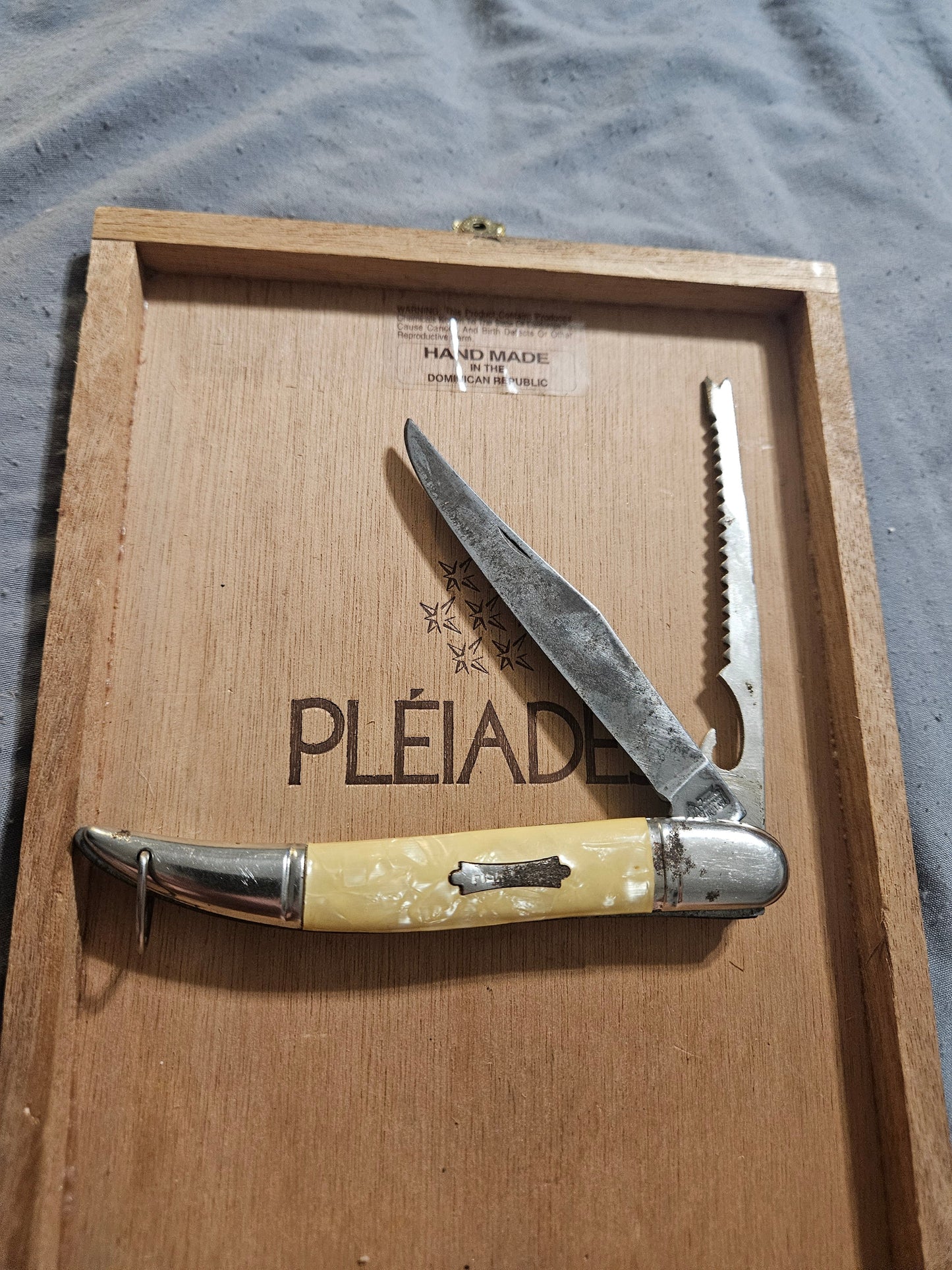 Imperial Fish Scaler Pocket Knife — Very Good Condition
