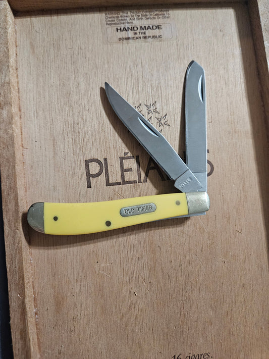 Vintage Schrade Old Timer 2-Blade Trapper Pocket Knife – Yellow Handle, Excellent Condition