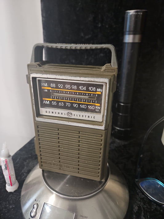 General Electric Vintage AM/FM Portable Transistor Radio — Olive Green, All Original