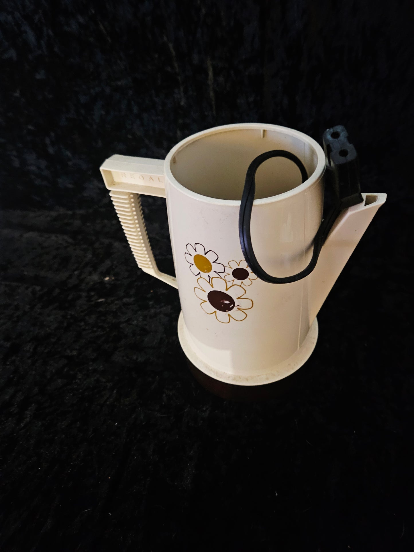 Vintage Mod Daisy Plastic Teapot Carafe — 1960s-70s Retro Kitchen (No Lid)