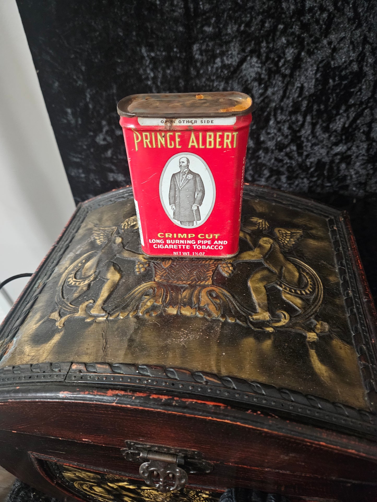 Vintage Prince Albert Crimp Cut Tobacco Pocket Tin | 1940s–60s R.J. Reynolds | Collectible Advertising Tin