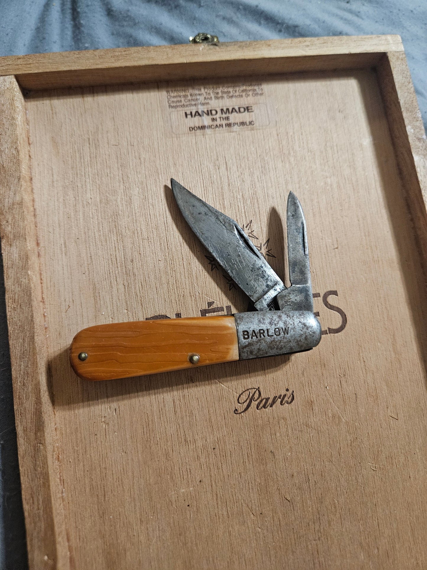 Vintage Barlow 2-Blade Pocket Knife – Honey Bone Handle, Good Condition
