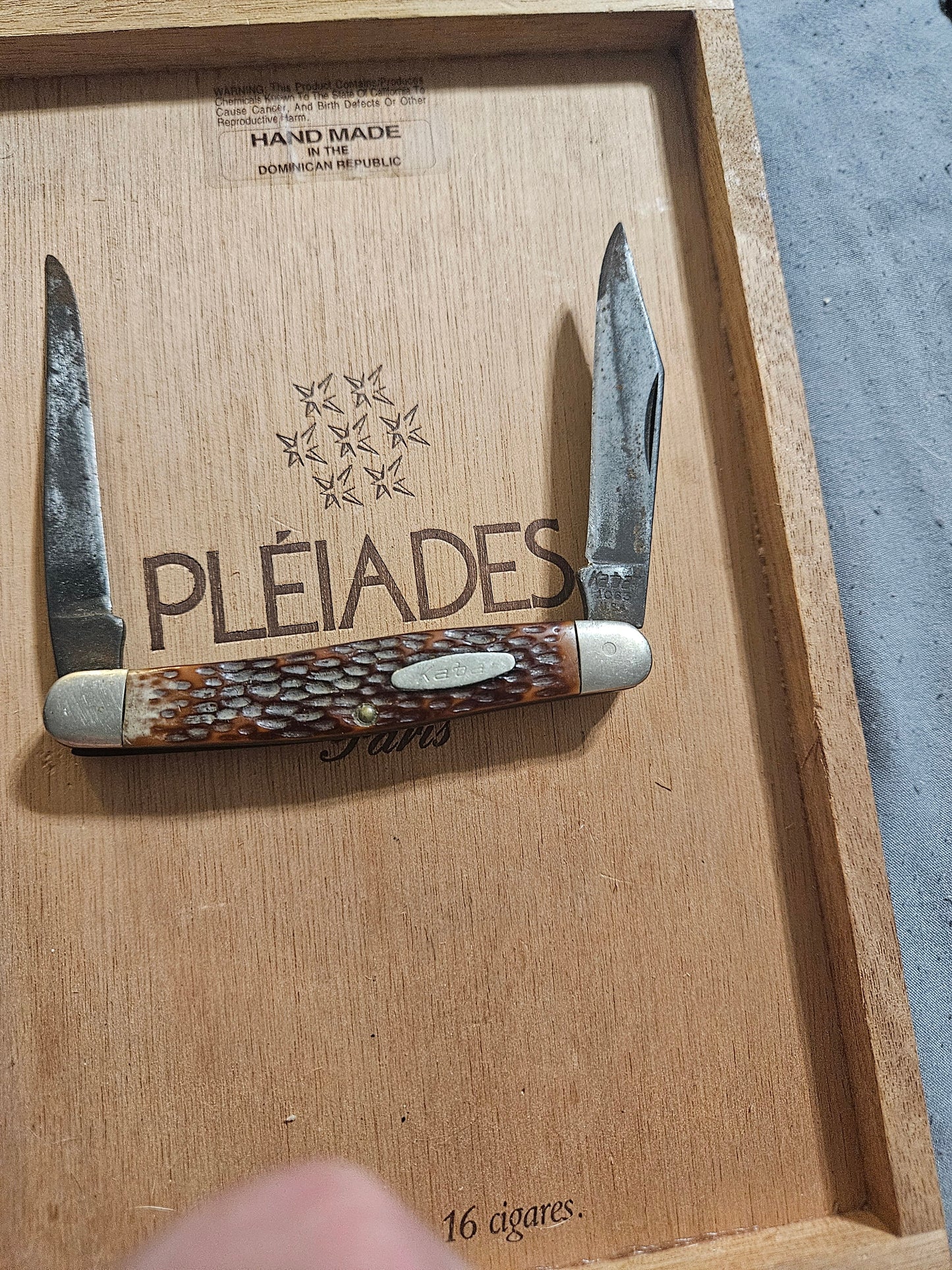 Vintage Kabar 2-Blade Pocket Knife — Fair Conditon